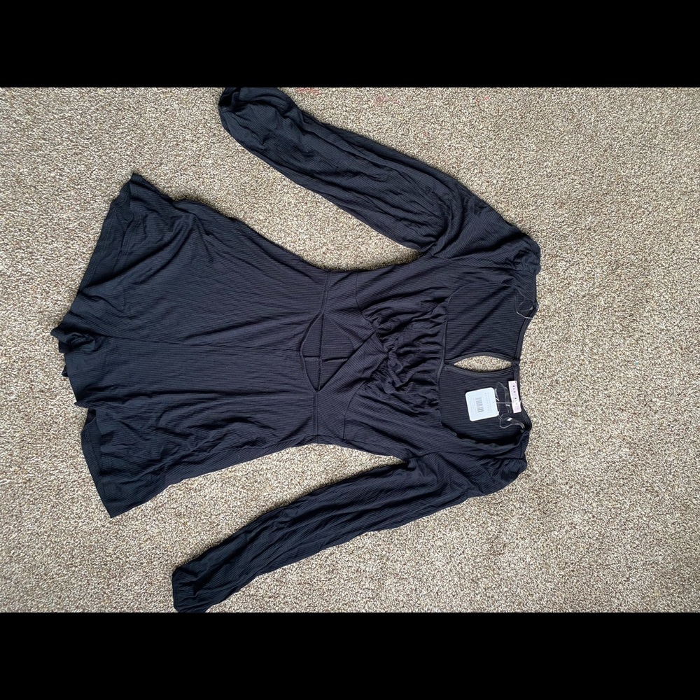 Very cute short romper black
